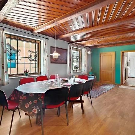 5 Bedroom Beautiful In Dom wakacyjny