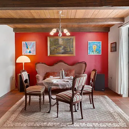 5 Bedroom Beautiful In Dom wakacyjny