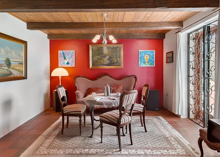 5 Bedroom Beautiful In 펜션